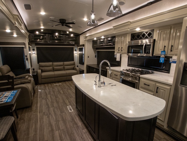 2022 Jayco Pinnacle 36KPTS, $ 89,990