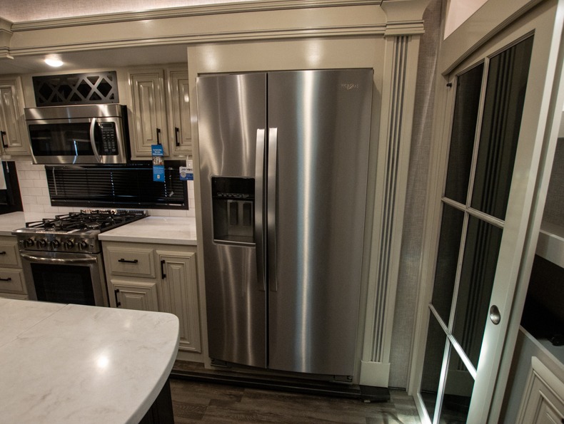 2022 Jayco Pinnacle 36KPTS, $ 89,990