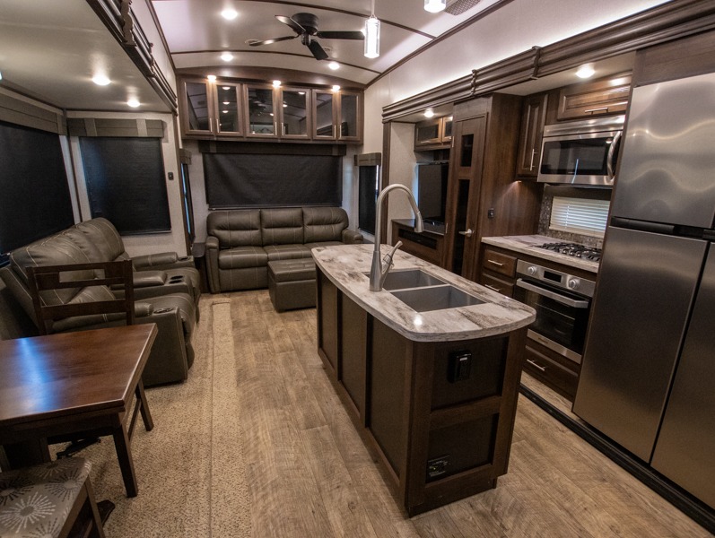 2019 Jayco North Point 377RLBH, $ 0