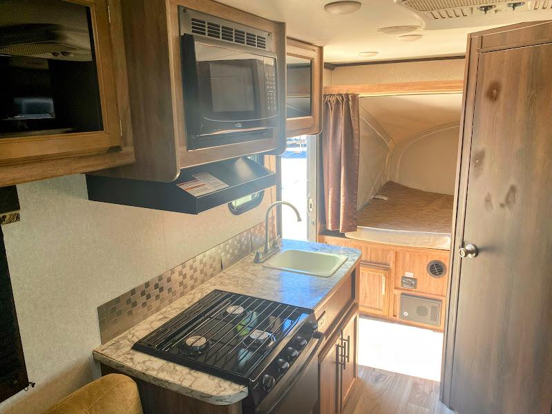 2018 Jayco Jay Feather X17Z, $ 8,999