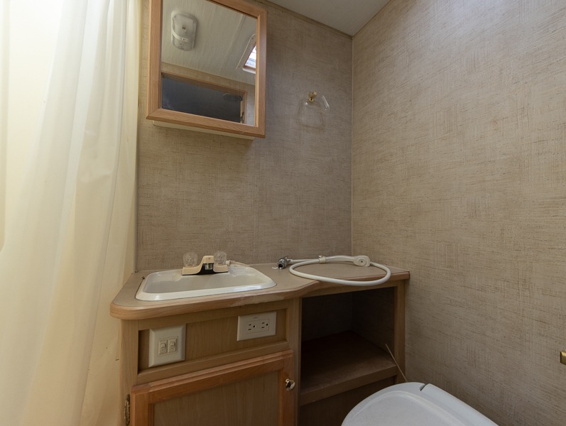 2005 Jayco Jay Feather EXP 25 G, $ 0