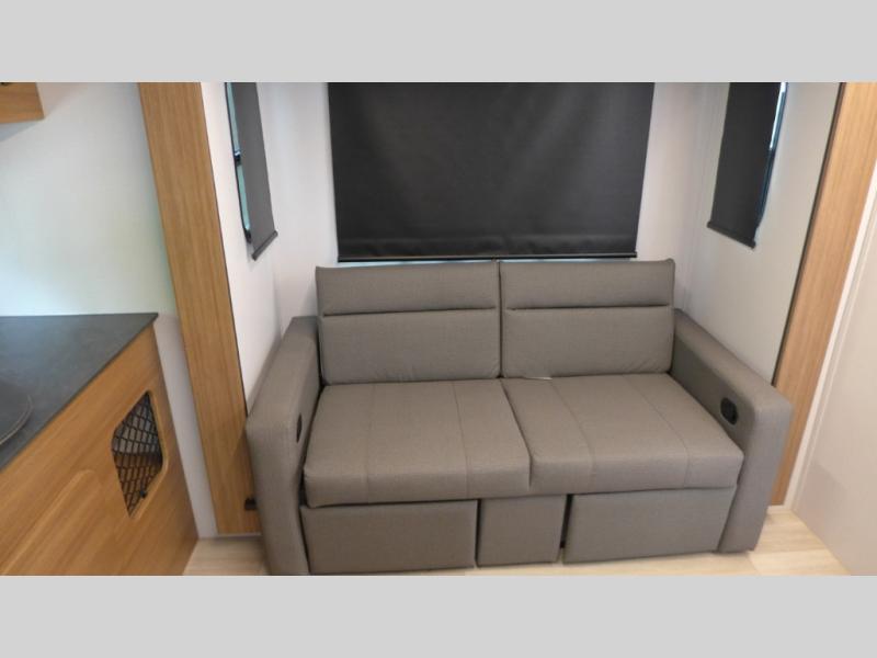 2026 Keystone Reign 19RK, $ 36,571