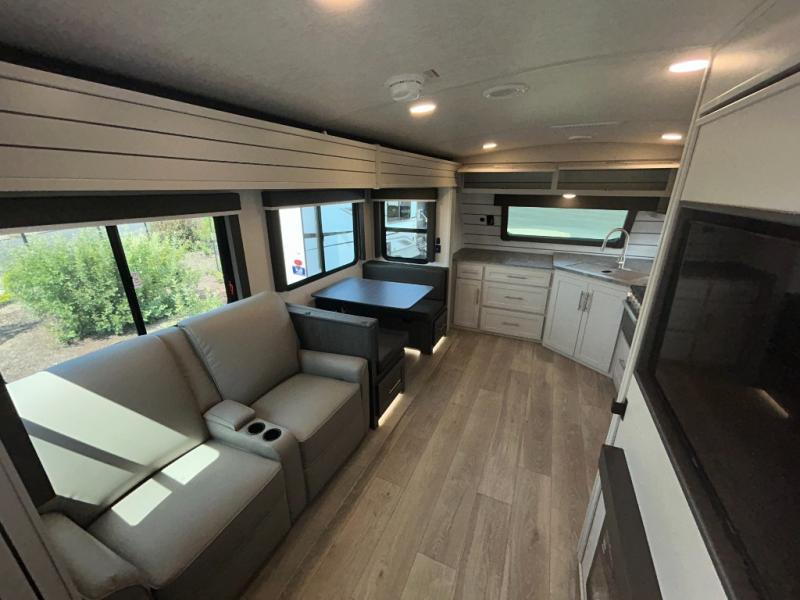 2026 Keystone Cougar Half-Ton (Travel Trailer) 25F, $ 61,018