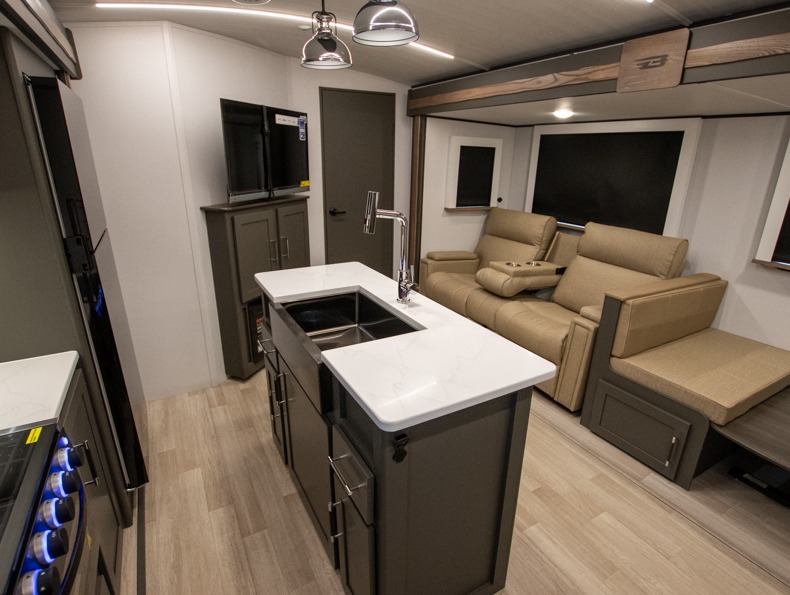 2026 Keystone Bullet Premium 330BKQ, $ 49,990