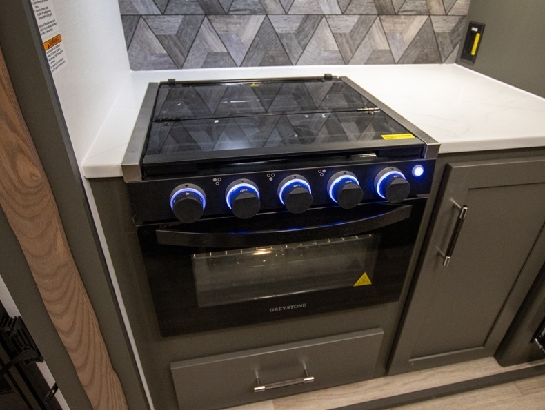 2026 Keystone Bullet Premium 330BKQ, $ 49,990