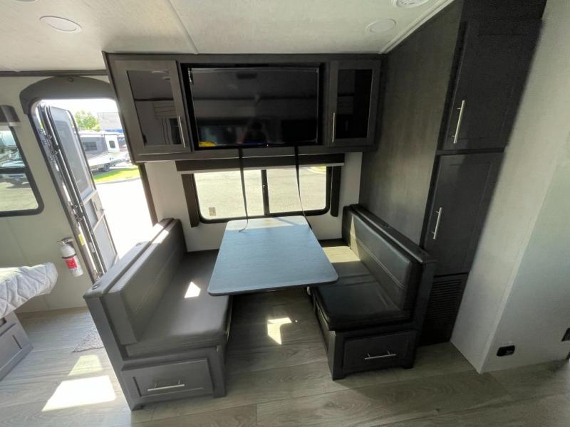 2026 Keystone Cougar Half-Ton (Travel Trailer) 22M, $ 55,628