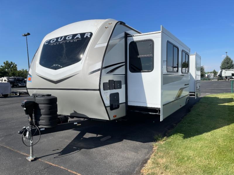 2026 Keystone Cougar Half-Ton (Travel Trailer) 25F, $ 61,050
