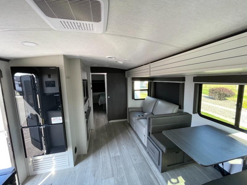 2026 Keystone Cougar Half-Ton (Travel Trailer) 25F, $ 61,050
