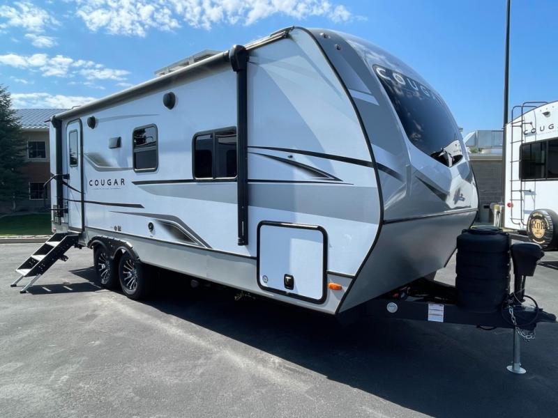 2026 Keystone Cougar Half-Ton (Travel Trailer) 22R, $ 53,203