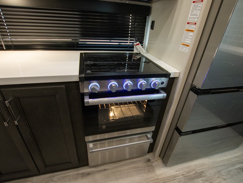 2026 Keystone Alpine Avalanche Edition 390DS, $ 110,305