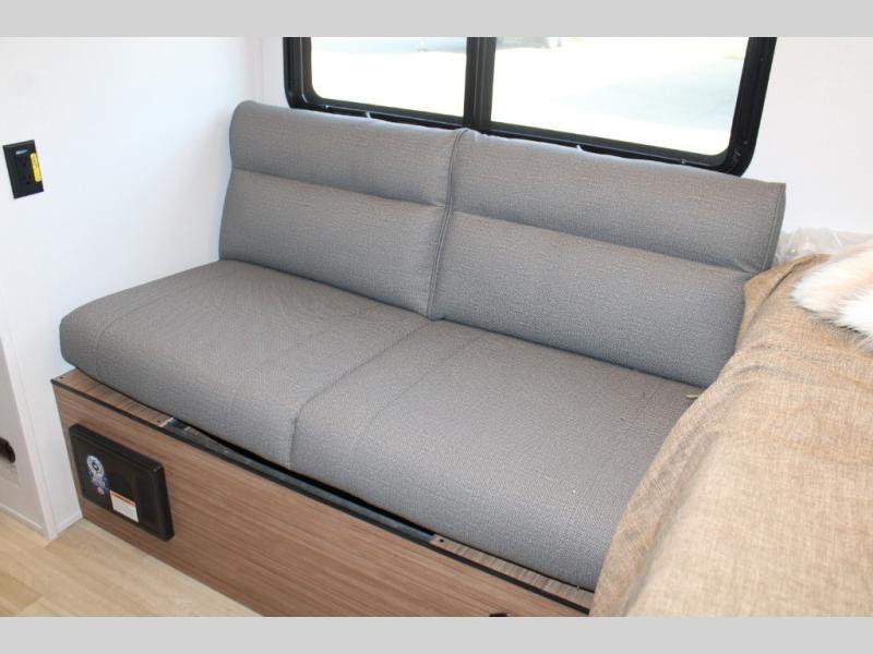 2026 Keystone Reign 13RK, $ 29,821