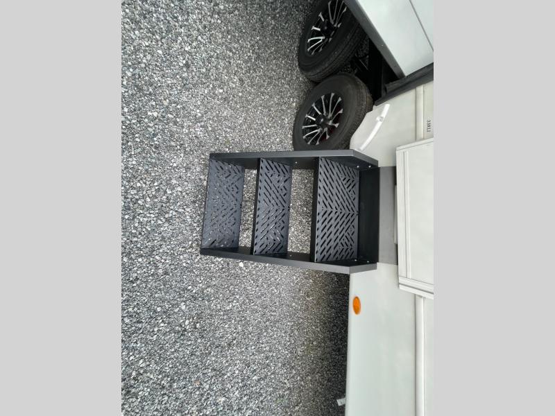 2026 Keystone Cougar Half-Ton (Travel Trailer) 33R, $ 67,750