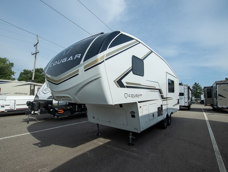 2026 Keystone Cougar Half-Ton (Fifth Wheel) 23MLE, $ 60,518