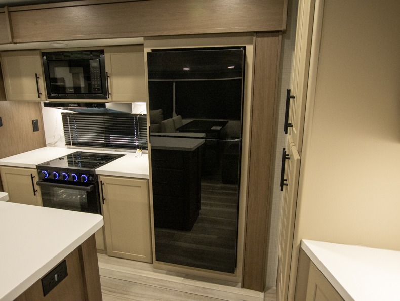 2026 Keystone Cougar Half-Ton (Travel Trailer) 33R, $ 67,750