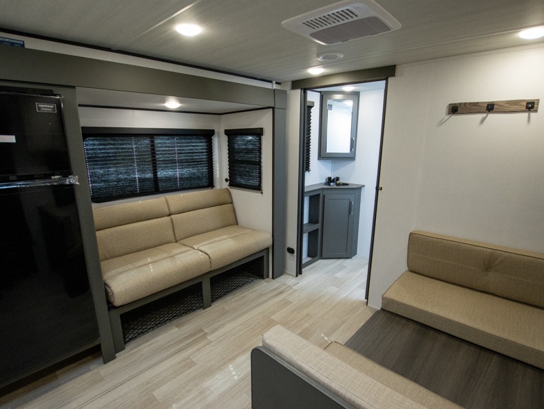 2026 Keystone Bullet Classic Single Axle 21RKC Sin, $ 32,986