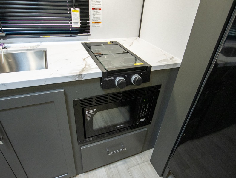 2026 Keystone Bullet Classic Single Axle 21RKC Sin, $ 32,986