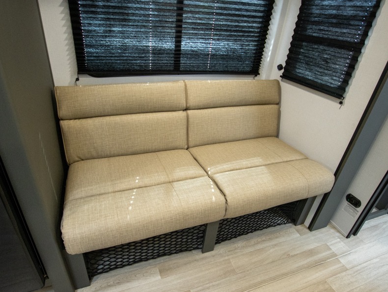 2026 Keystone Bullet Classic Single Axle 21RKC Sin, $ 32,986