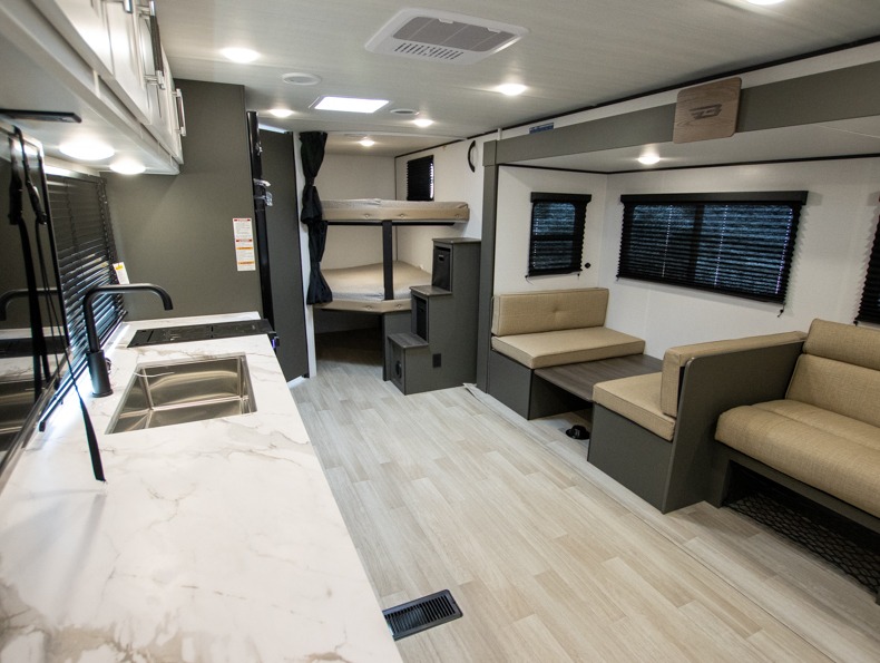 2026 Keystone Bullet Classic Dual Axle 26BHC Dual , $ 35,094