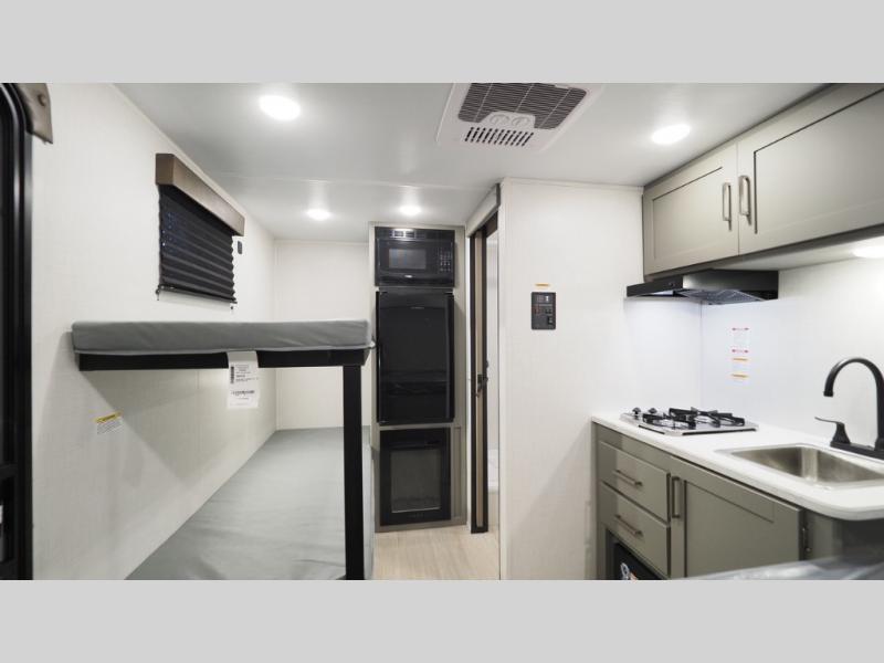 2026 Keystone Hideout Mini 130BH, $ 0