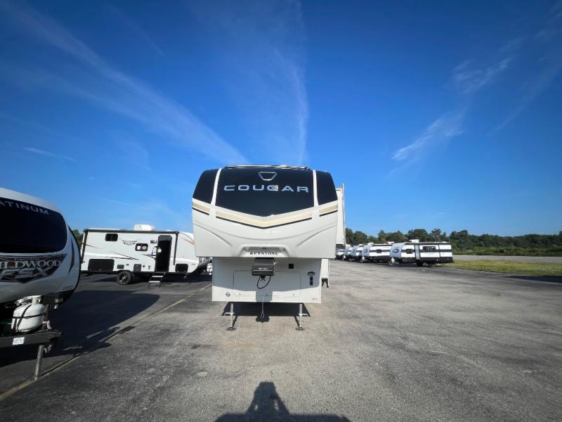 2026 Keystone Cougar Half-Ton (Fifth Wheel) 24RDS, $ 61,943
