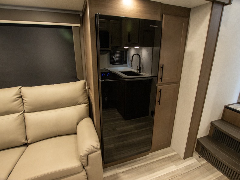 2026 Keystone Cougar Half-Ton (Fifth Wheel) 24RDS, $ 61,943