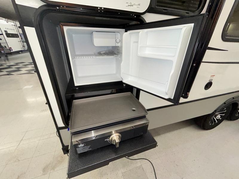 2025 Keystone Cougar Half-Ton (Travel Trailer) 25M, $ 49,990