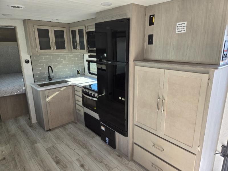 2025 Keystone Springdale 240RBWE, $ 32,990