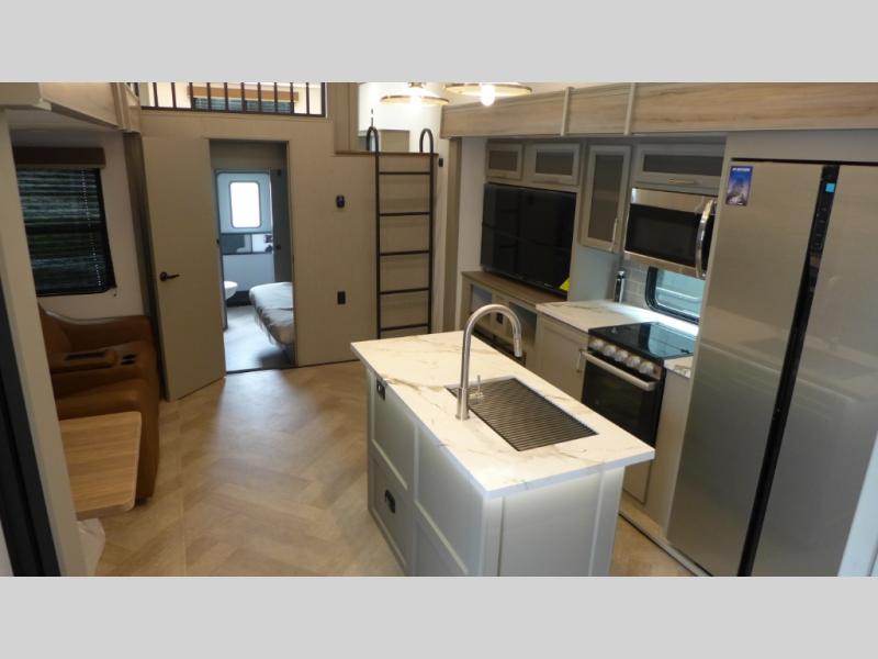 2025 Keystone Sprinter 3920DSL, $ 83,597