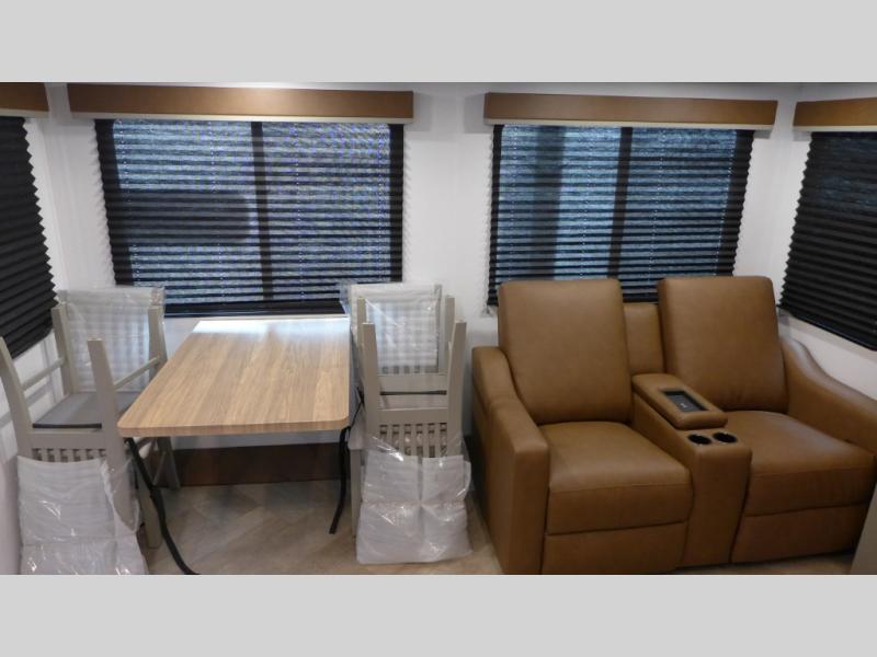 2025 Keystone Sprinter 3920DSL, $ 83,597