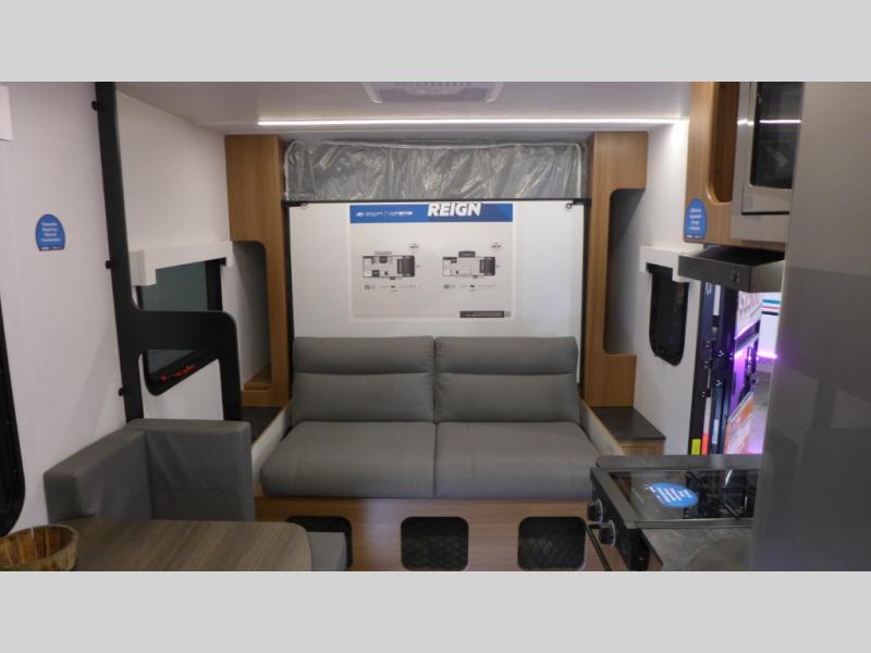 2025 Keystone Reign 15RB, $ 22,990