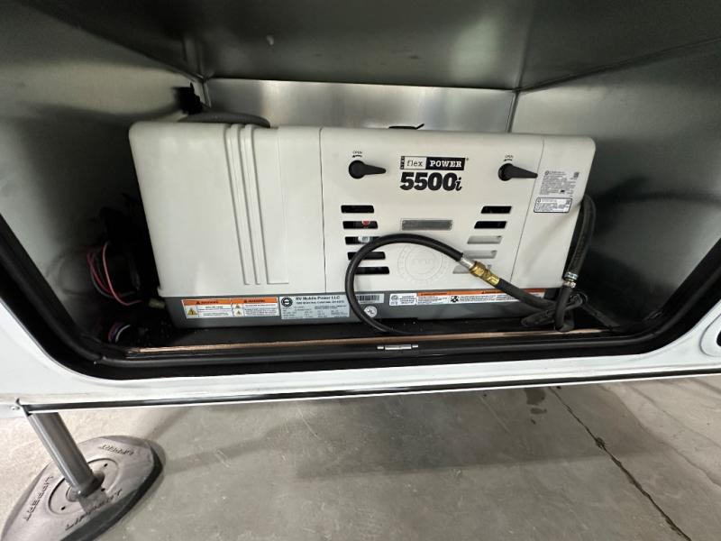 2025 Keystone Raptor 433, $ 183,865