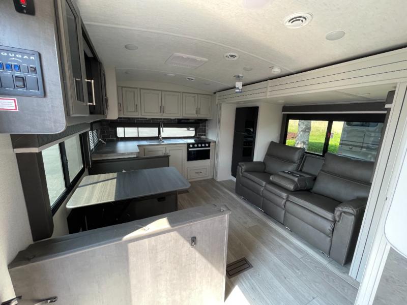 2025 Keystone Cougar Half-Ton (Travel Trailer) 25M, $ 49,990