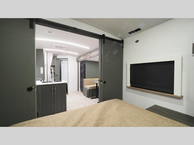 2025 Keystone Bullet Crossfire 2290BH, $ 37,546