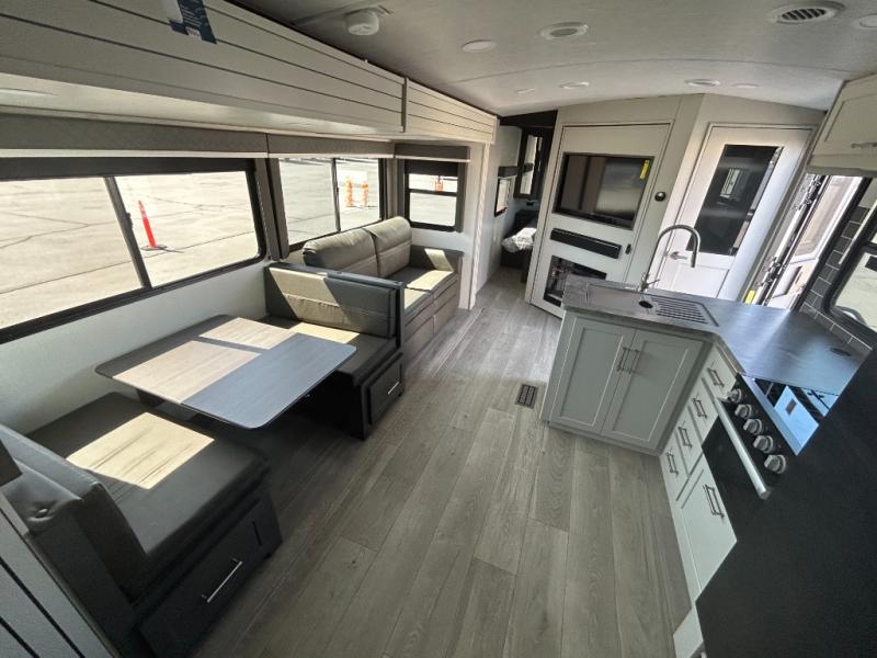 2025 Keystone Cougar Half-Ton (Travel Trailer - We, $ 49,990