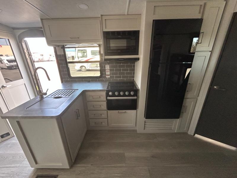 2025 Keystone Cougar Half-Ton (Travel Trailer - We, $ 49,990