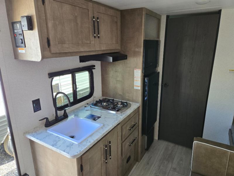 2025 Keystone Springdale Classic Single 1800BH, $ 19,990