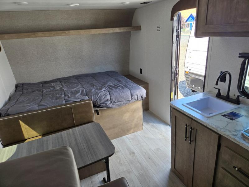 2025 Keystone Springdale Classic Single 1800BH, $ 19,990