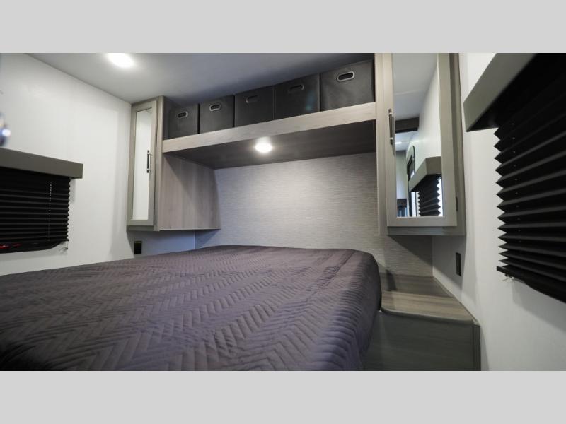 2025 Keystone Hideout (Travel Trailer - East/All) , $ 32,990