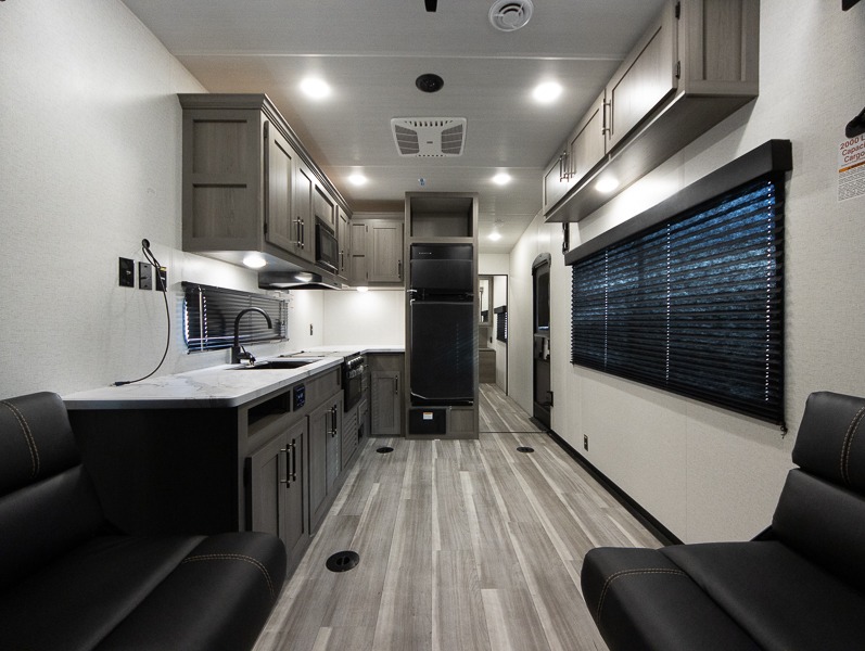 2025 Keystone Raptor Carbon Aluminum 29WFO, $ 29,990