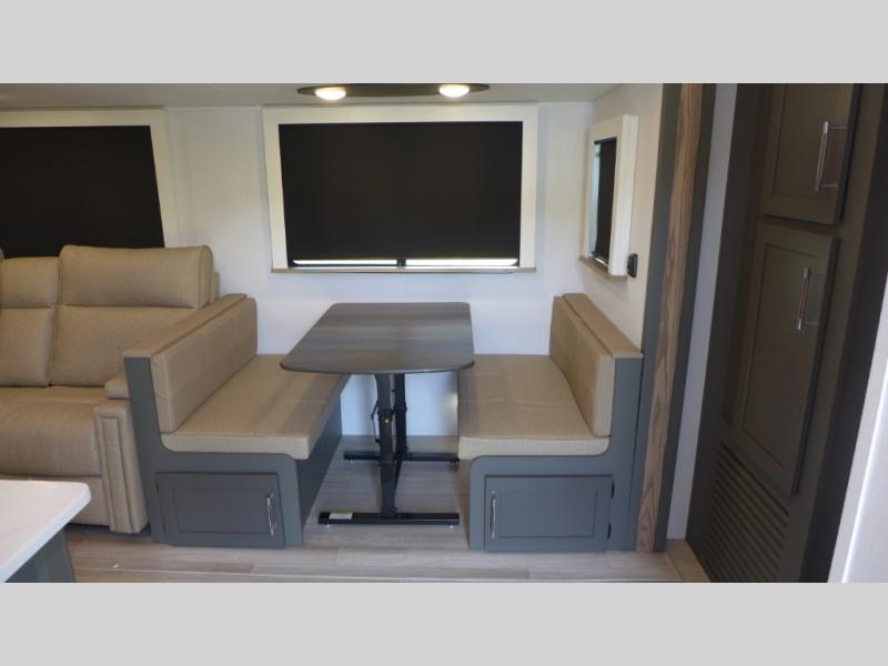 2025 Keystone Bullet (East) 330BKQ, $ 57,909