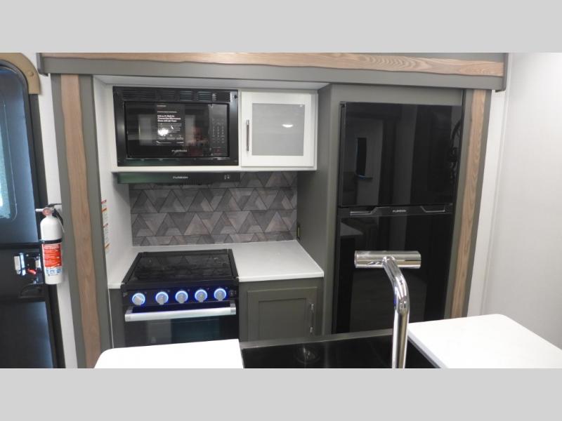 2025 Keystone Bullet (East) 330BKQ, $ 57,909