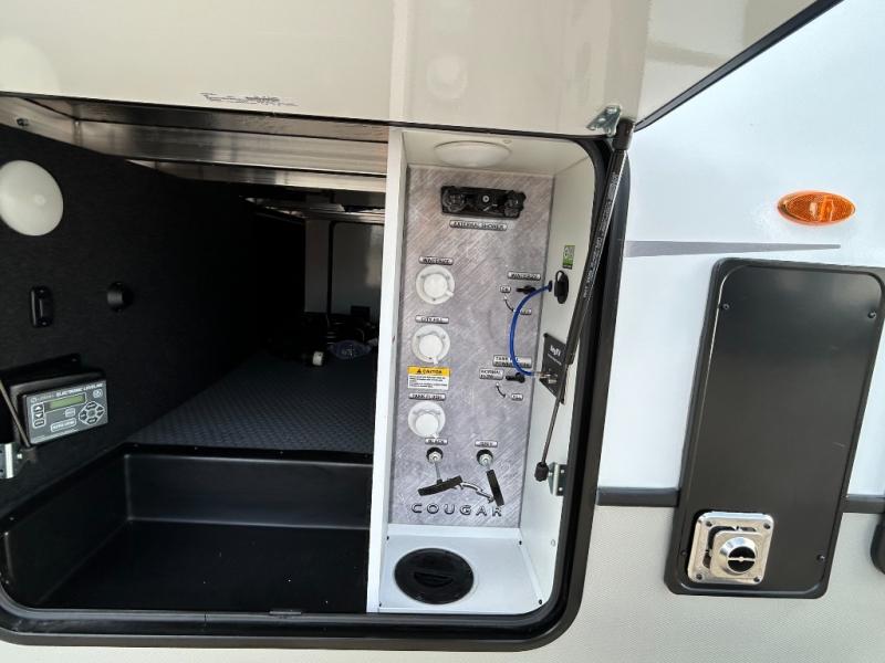 2025 Keystone Cougar Half-Ton (Fifth Wheel) 29RLI, $ 65,990