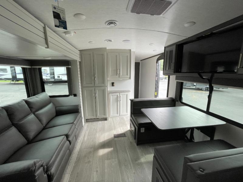 2025 Keystone Cougar Half-Ton (Travel Trailer) 25M, $ 49,990