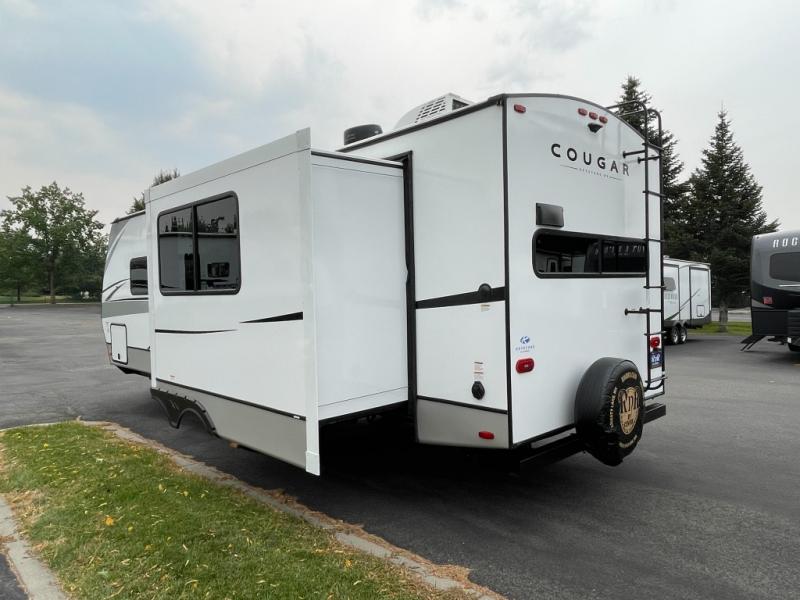 2025 Keystone Cougar Half-Ton (Travel Trailer) 25M, $ 49,990