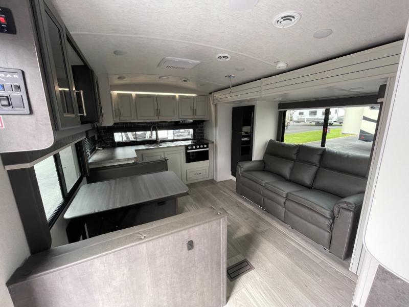 2025 Keystone Cougar Half-Ton (Travel Trailer) 25M, $ 49,990
