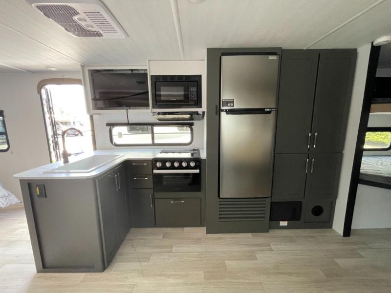 2025 Keystone Bullet Classic (West) 2640BHWE, $ 33,990