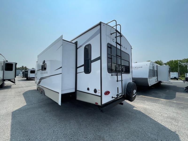 2025 Keystone Cougar Half-Ton (Travel Trailer - Ea, $ 56,326