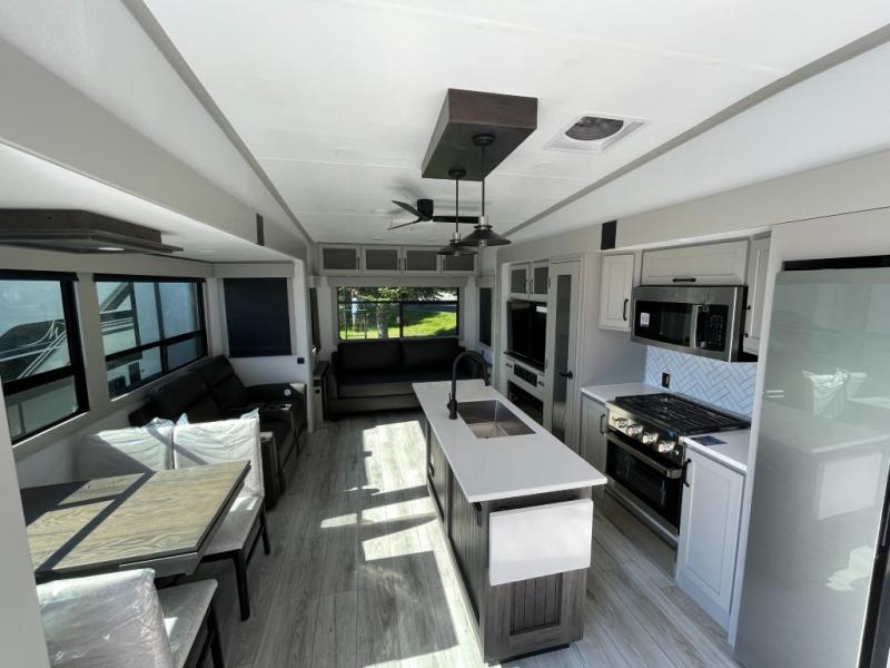 2025 Keystone Montana High Country 331RL, $ 84,990