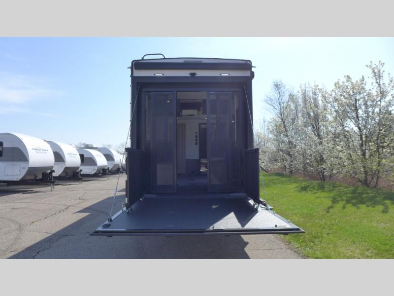 2025 Keystone Raptor 433, $ 182,035