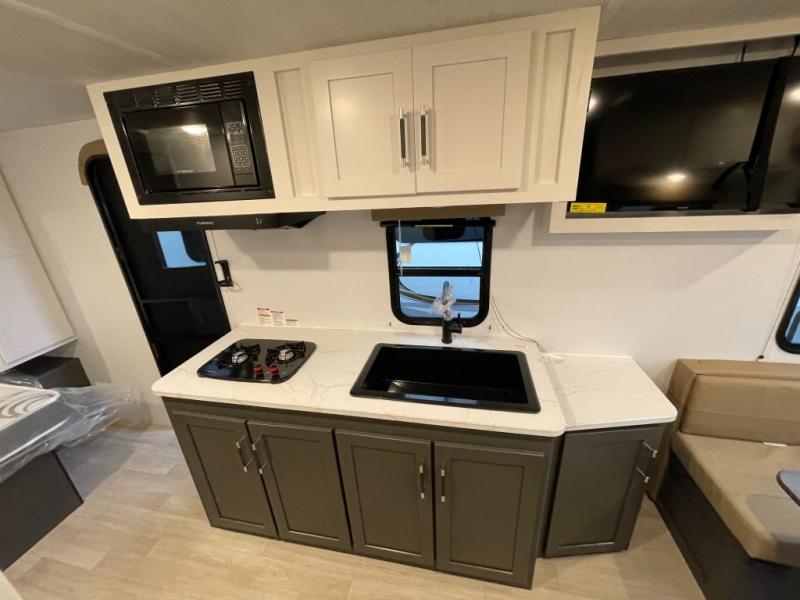 2025 Keystone Bullet Classic (East) 1900RD, $ 25,990